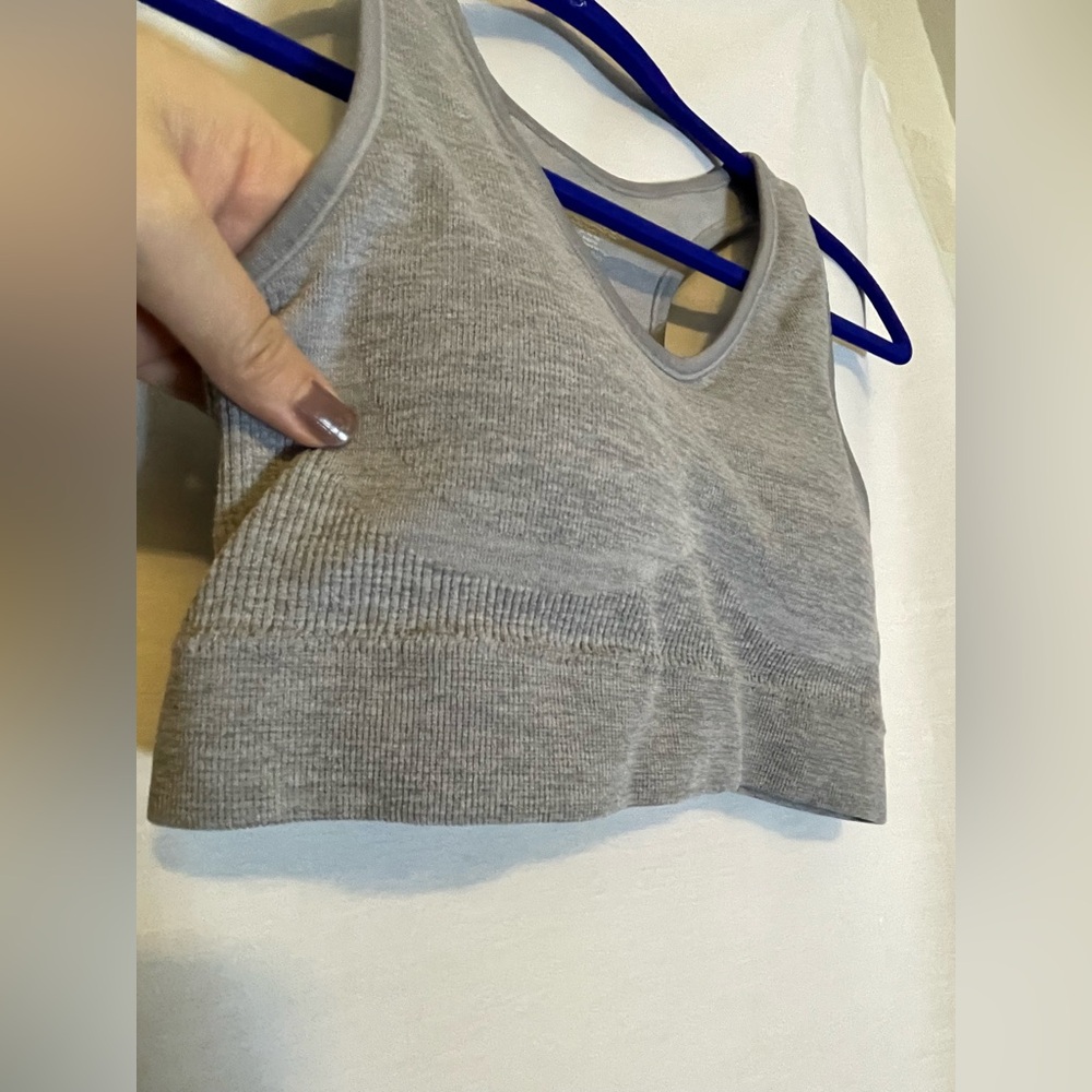 NWOT AnyBody Light Gray Ribbed Racer Back Sports Bra w Padding Size L - Picture 6 of 6